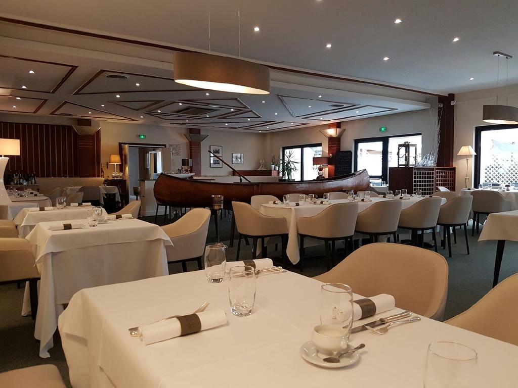 Hotel Restaurant Tivoli - Basel Airport Huningue Bagian luar foto